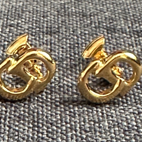 CHRISTIAN DIOR CD Logo Clip-On Earrings and Necklace Set (UNUSED) - Picture 6 of 13